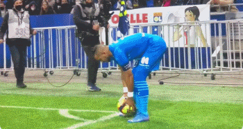 托雷斯对战格鲁吉亚全场数据：1进球1助攻，制造1粒点球（托雷斯对阵格鲁吉亚表现：进1球、助1次，并制造1个点球）