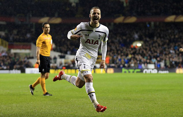 中国女足出战英格兰女足名单：王霜、吴海燕领衔，张琳艳在列（中国女足对阵英格兰名单公布：王霜、吴海燕领衔，张琳艳入选）