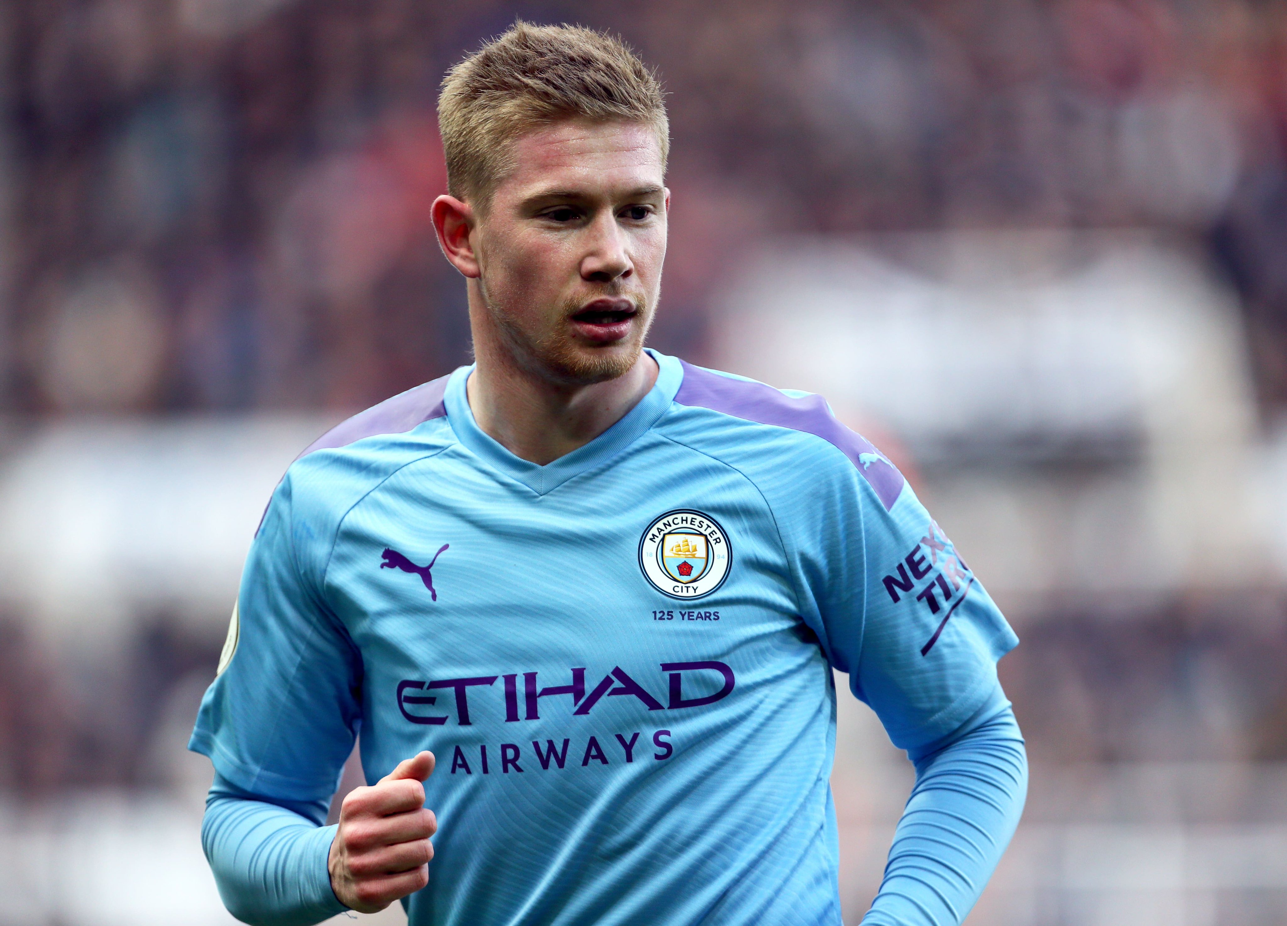 中国最孤独的奥运冠军，一人走过终点夺得冠军，却发现教练组弃她而去（中国奥运冠军的孤独瞬间：独自冲线夺金，回头不见教练组）