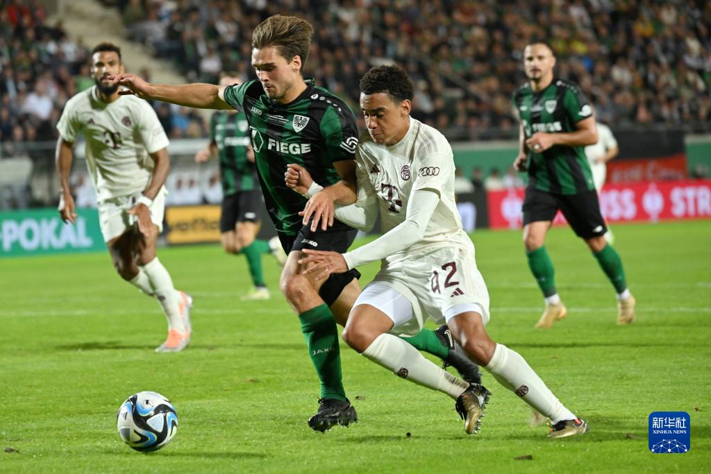 迪亚斯：曼城必须保持竞争力，就像最近几周一样继续战斗（迪亚斯：曼城要延续近期斗志，持续保持竞争力）