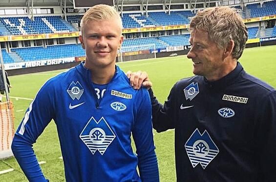 点谁呢？阿莫林整治曼联青训球员不良风气，有人自视甚高摆架子（点名谁？阿莫林整顿曼联青训风纪，部分球员自视过高摆谱）