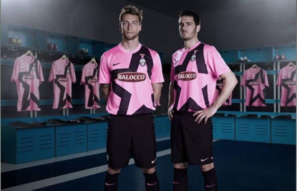 马刺和火箭，打造超级豪阵，谁更有机会交易得到字母哥（打造豪阵的马刺与火箭，谁更有望通过交易拿下字母哥？）