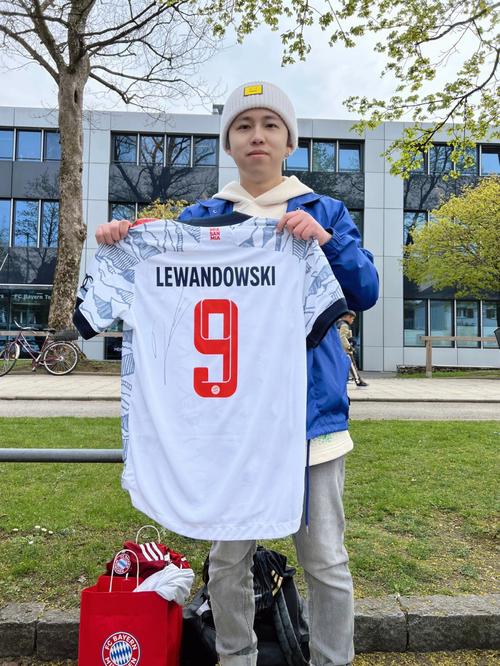 Shams：预计特雷·杨本月晚些时候复出，老鹰仍相信他（Shams：特雷·杨预计本月晚些时候回归，老鹰对他信心不减）