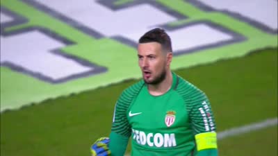 中场大闸，赫拉芬贝赫当选国米vs利物浦全场最佳球员（赫拉芬贝赫统治中场，荣膺国米vs利物浦全场最佳）