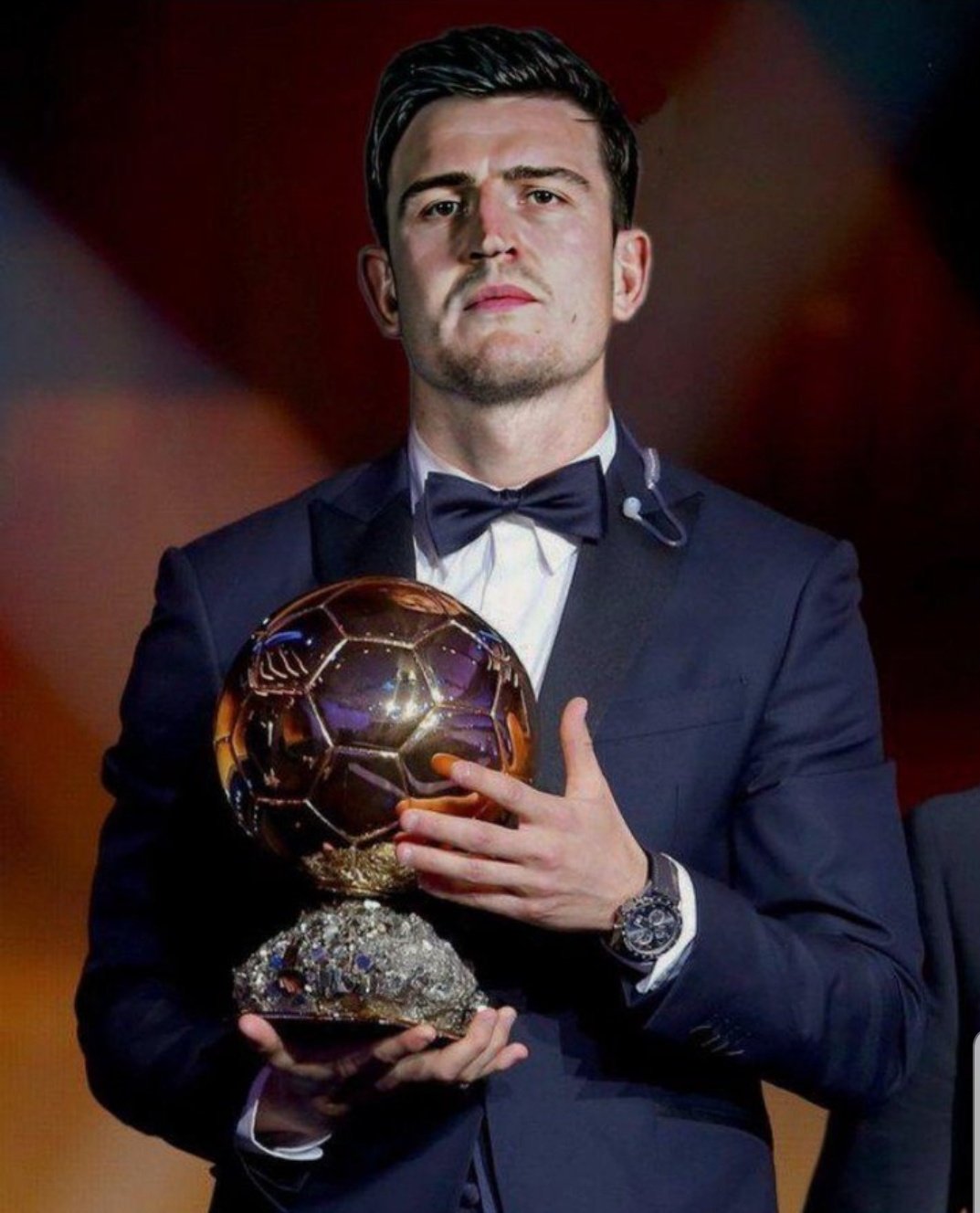 2025／26赛季英超：萨拉赫被拿出欧冠名单，是冷处理还是告别前奏（2025／26英超：萨拉赫遭排除欧冠名单，冷处理还是告别序曲？）