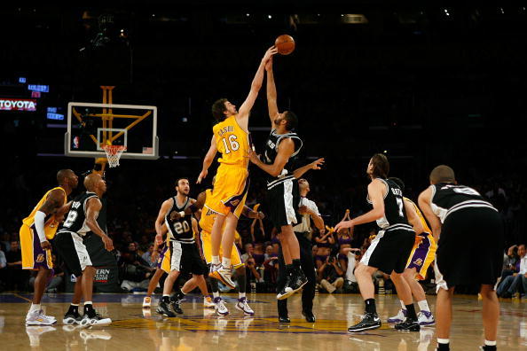 波尔图官方：与迪奥戈·科斯塔完成续约，新合同至2030年（波尔图官宣与迪奥戈·科斯塔续约，合同期至2030年）