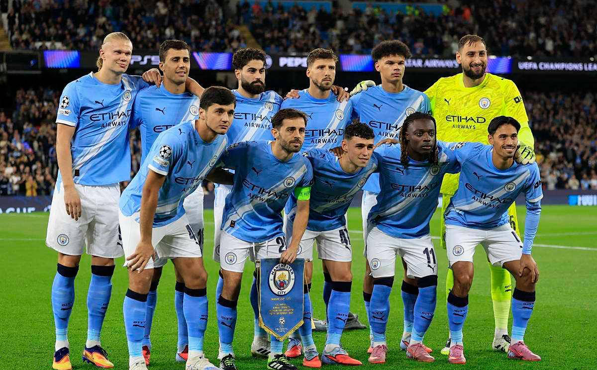 达成巴萨一线队百场里程碑，费尔明获赠纪念球衣（费尔明达成巴萨一线队第100场，获赠纪念球衣）