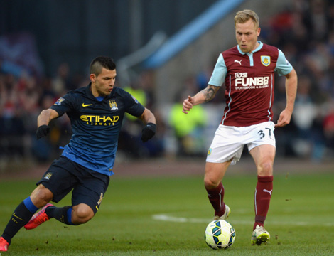 马德里城市的团体治疗：皇家马德里的困境与希望